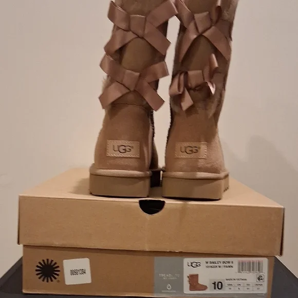 UGG Women's Bailey Bow II with Fawn Boots - Tan - Picture 9 of 9